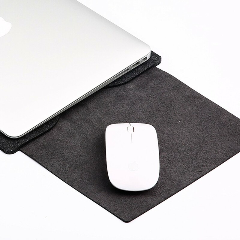 MacBook Pro 15 / Capa de Feltro Translúcida de Barra de Toque
