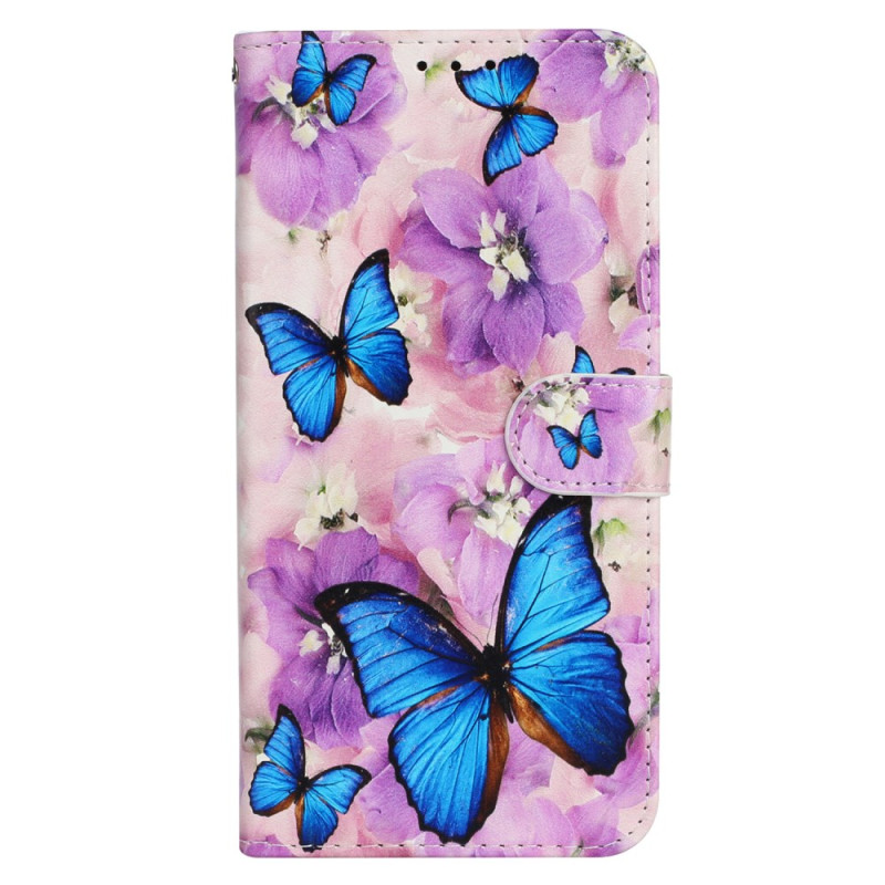 Capa com fita para iPhone 16 Borboletas azuis e flores roxas